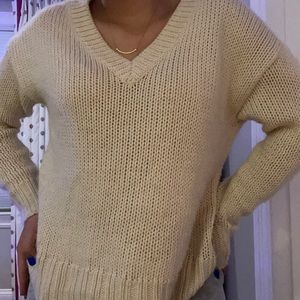 Victoria’s Secret pink white v neck sweater